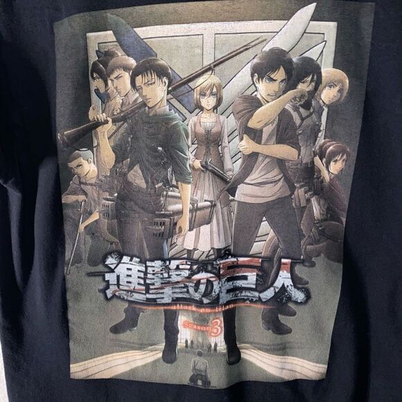 Hot Topic Attack On Titan Season 3 Double Sided Graphic T-Shirt - Picture 3 of 4